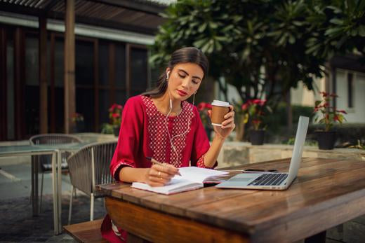 5 Styles To Take You From Desk to Dinner 