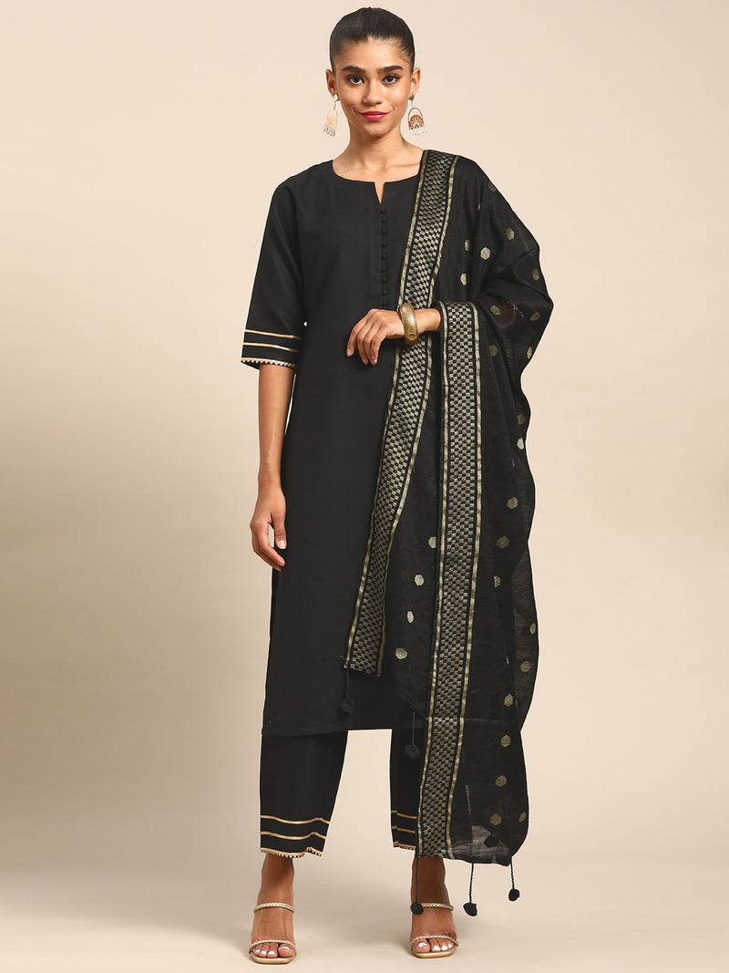 Green Yoke Design Silk Blend Suit Set