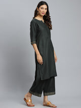 Green Solid Cotton Suit Set